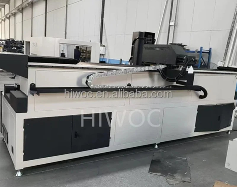 High speed CNC 3 axis processing center with 6 pcs automatic changing tools