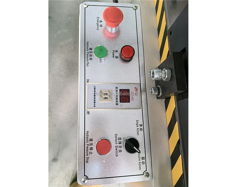 Hydraulic Corner Combing Machine