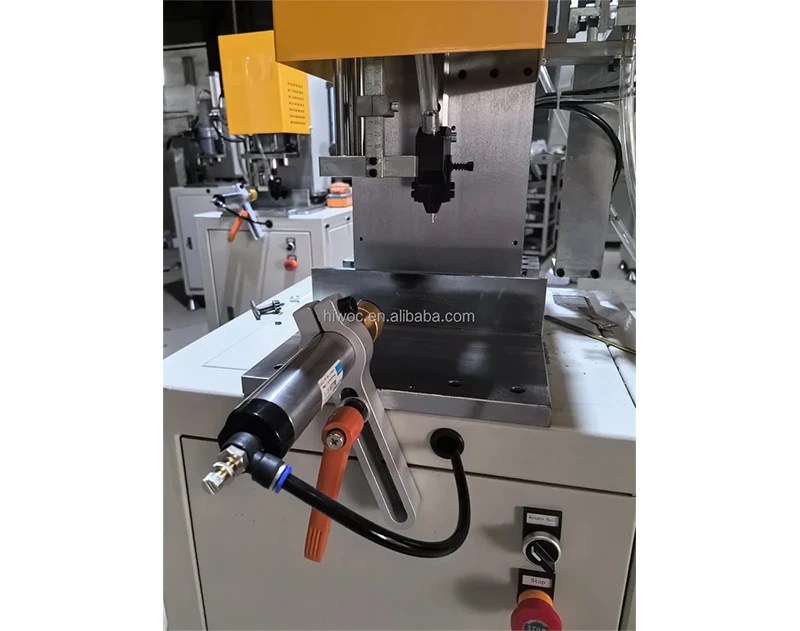 Automatic Screw Fastening Machine